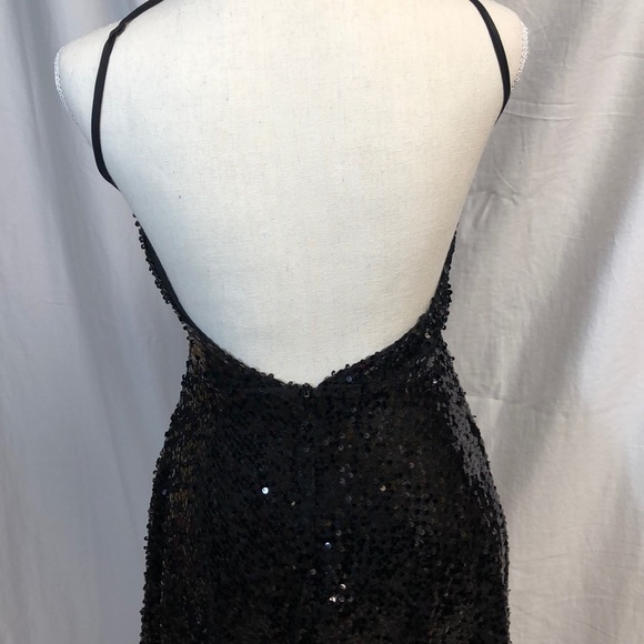 Sexy little thing! Black sequin mini dress! - Picture 4 of 4